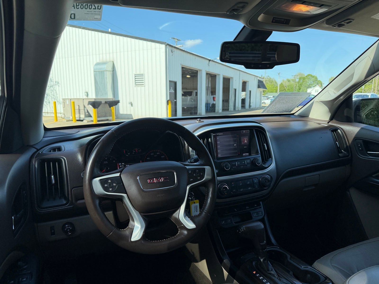 Used 2016 GMC Canyon SLT image 17