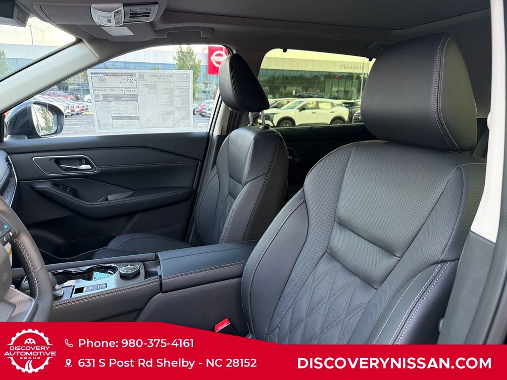 New 2026 Nissan Rogue Platinum AWD/4WD image 14