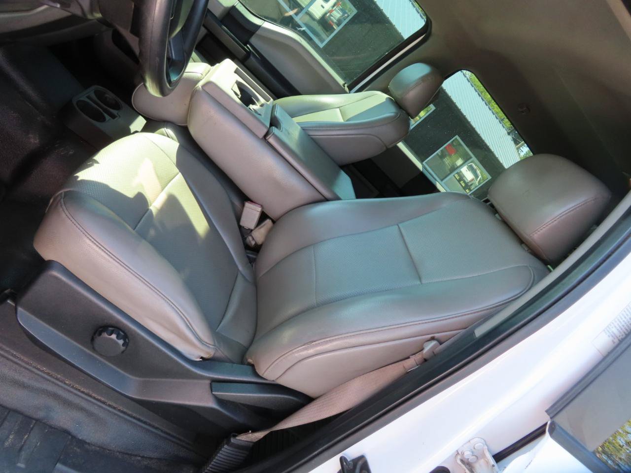 Used 2018 Ford F350 XL w/ Power Equipment Group AWD/4WD image 15