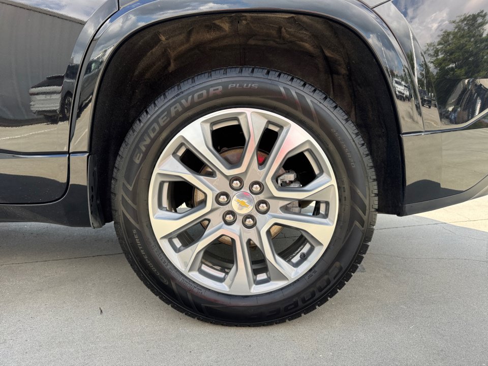 Used 2021 Chevrolet Traverse Premier AWD/4WD image 26