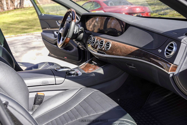 Used 2020 Mercedes-Benz S 560 4MATIC Sedan image 25