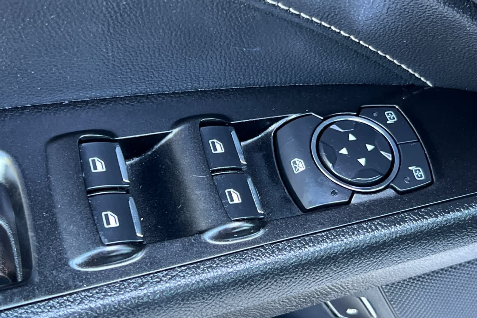 Used 2019 Ford Fusion Energi Titanium FWD image 13