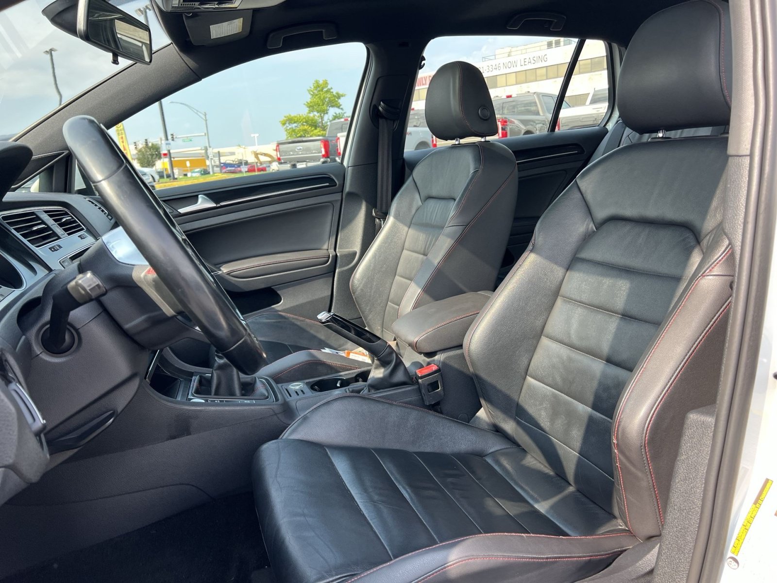 Used 2015 Volkswagen GTI S FWD image 13