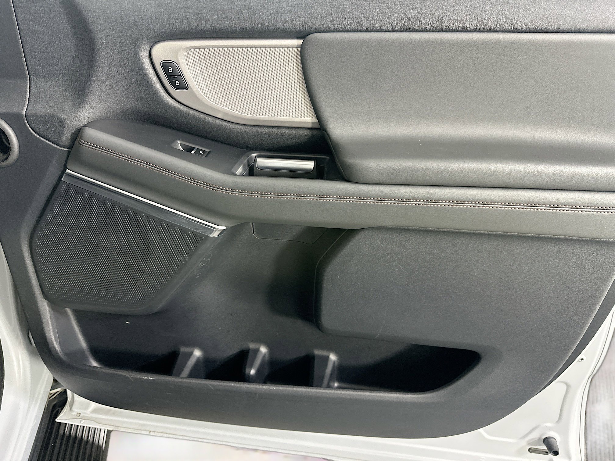 Used 2025 Ford Expedition Max Active image 34