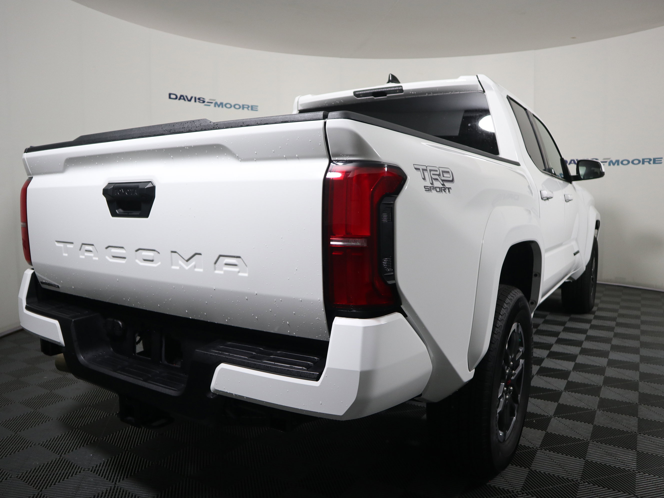 Used 2024 Toyota Tacoma TRD Sport image 5