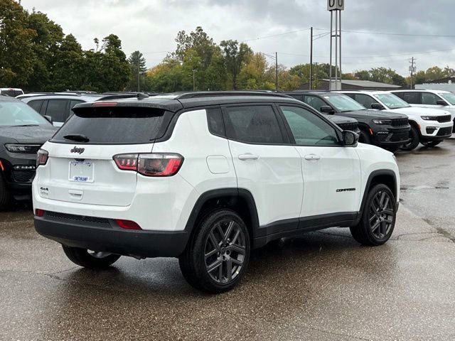 Used 2026 Jeep Compass Limited image 3