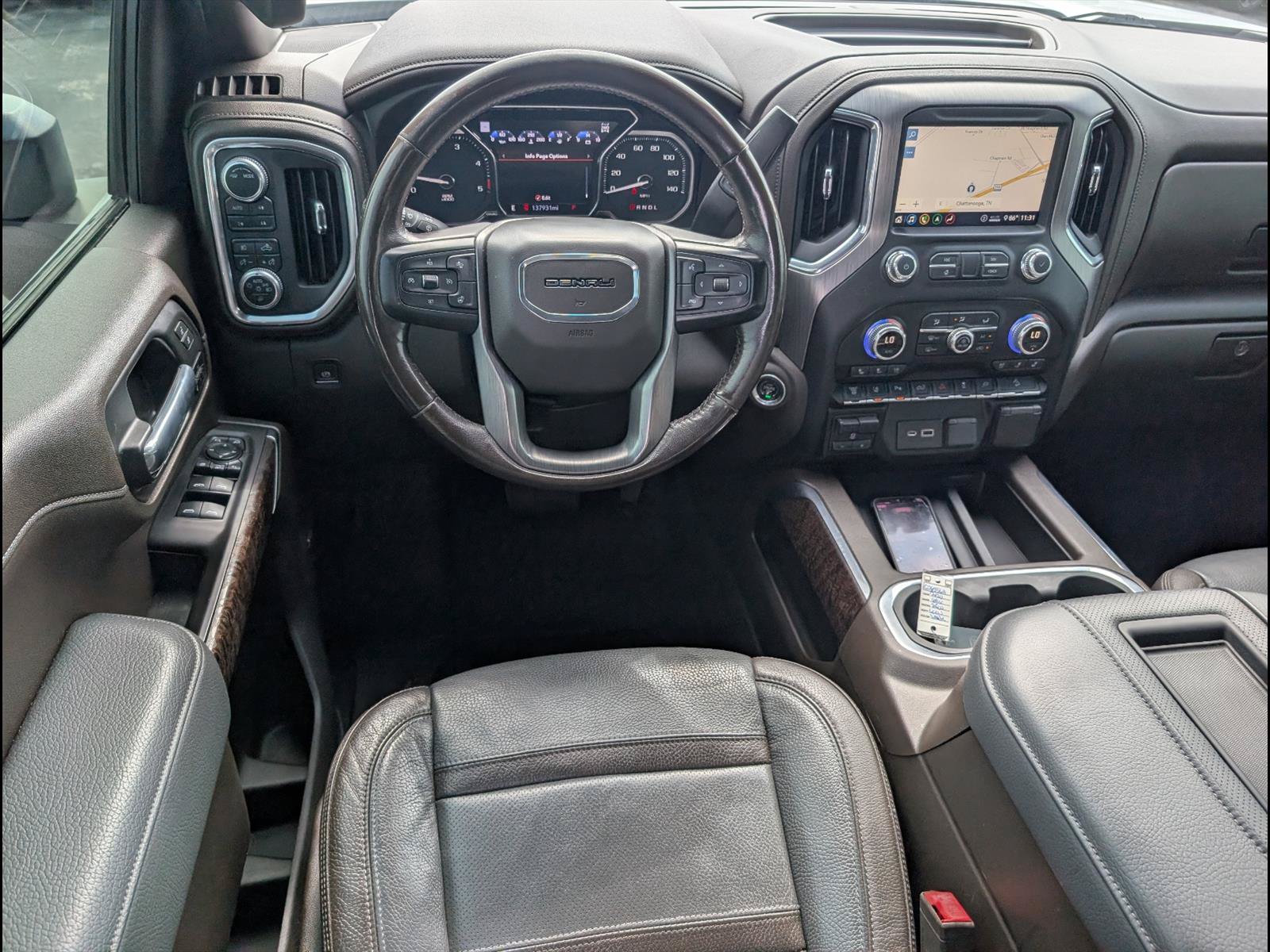 Used 2020 GMC Sierra 2500 Denali w/ Denali Ultimate Package AWD/4WD image 10