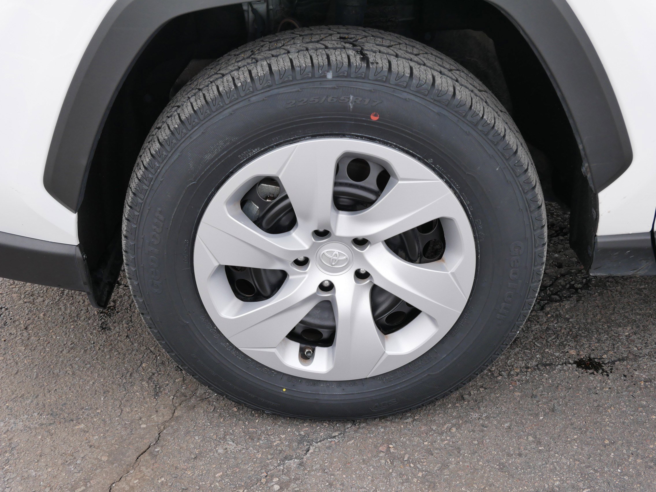 Certified 2024 Toyota RAV4 LE image 15