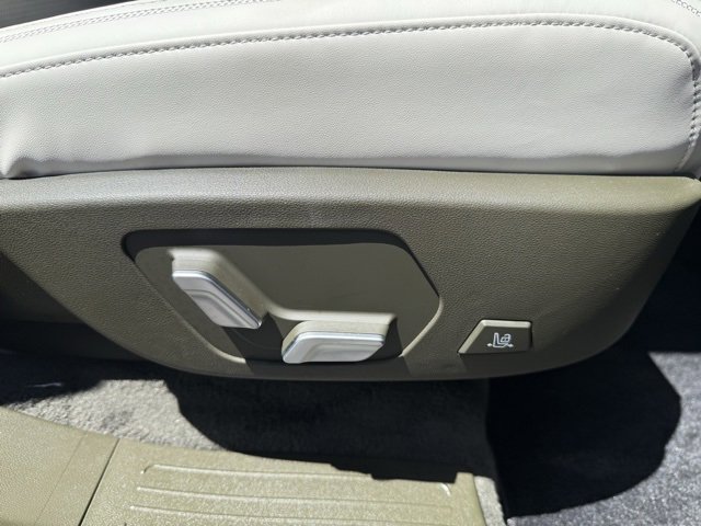 Used 2025 Hyundai Santa Fe Calligraphy image 22