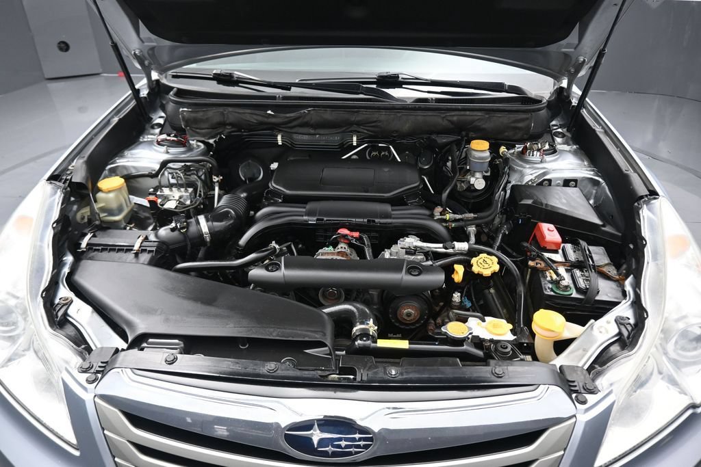 Used 2012 Subaru Outback 2.5i AWD/4WD image 43