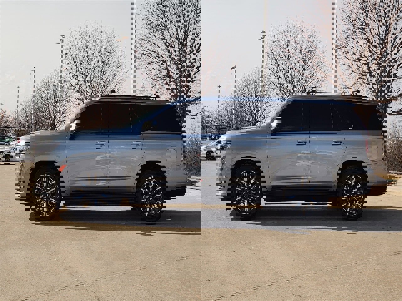 Used 2024 Cadillac Escalade Sport w/ LPO, ONYX Package image 4