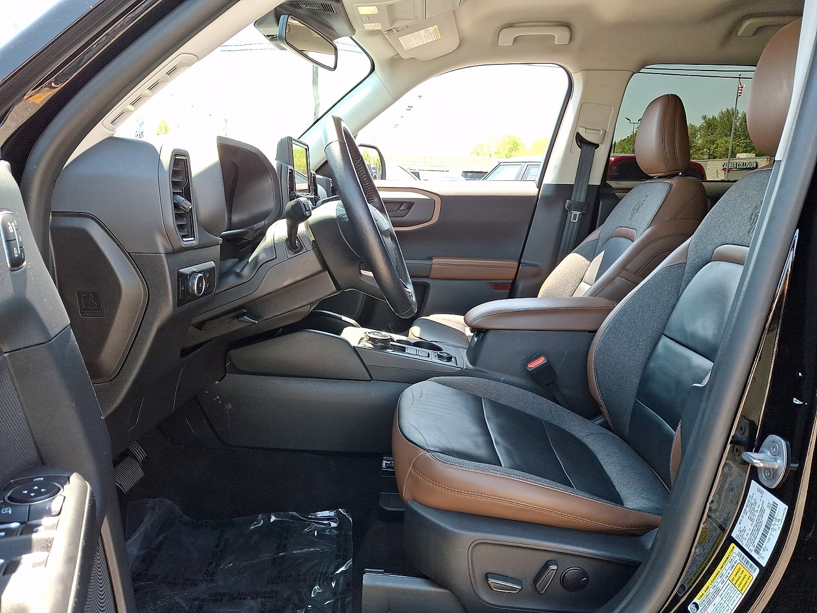 Certified 2023 Ford Bronco Sport Outer Banks AWD/4WD image 13