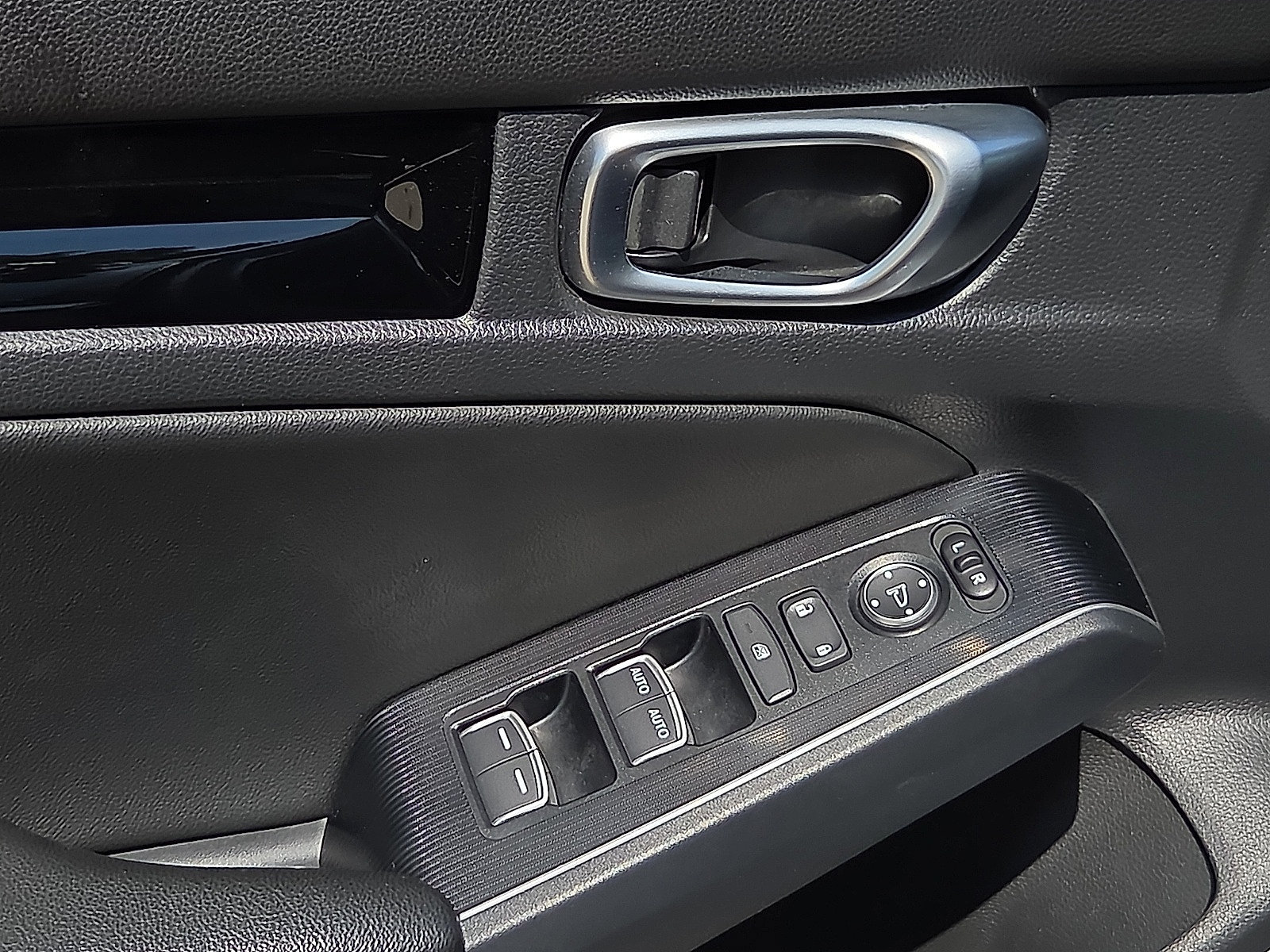 Used 2024 Honda Civic Sport Touring image 13