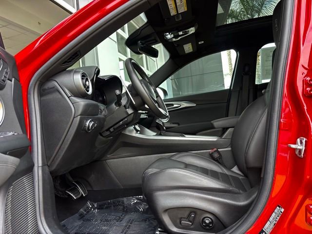 Used 2024 Alfa Romeo Tonale Veloce AWD/4WD image 40