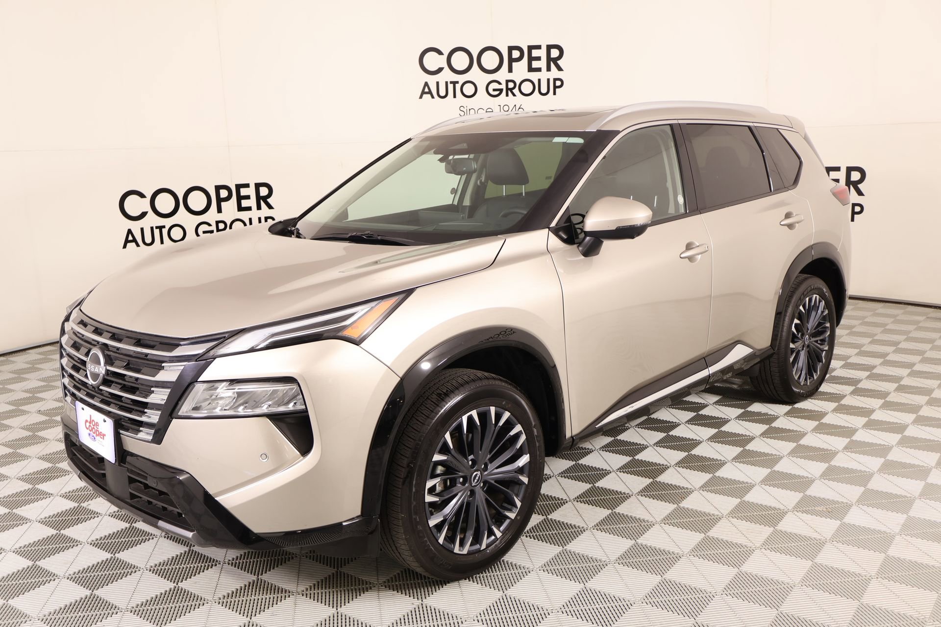 Used 2026 Nissan Rogue Platinum w/ Platinum Premium Package AWD/4WD image 11