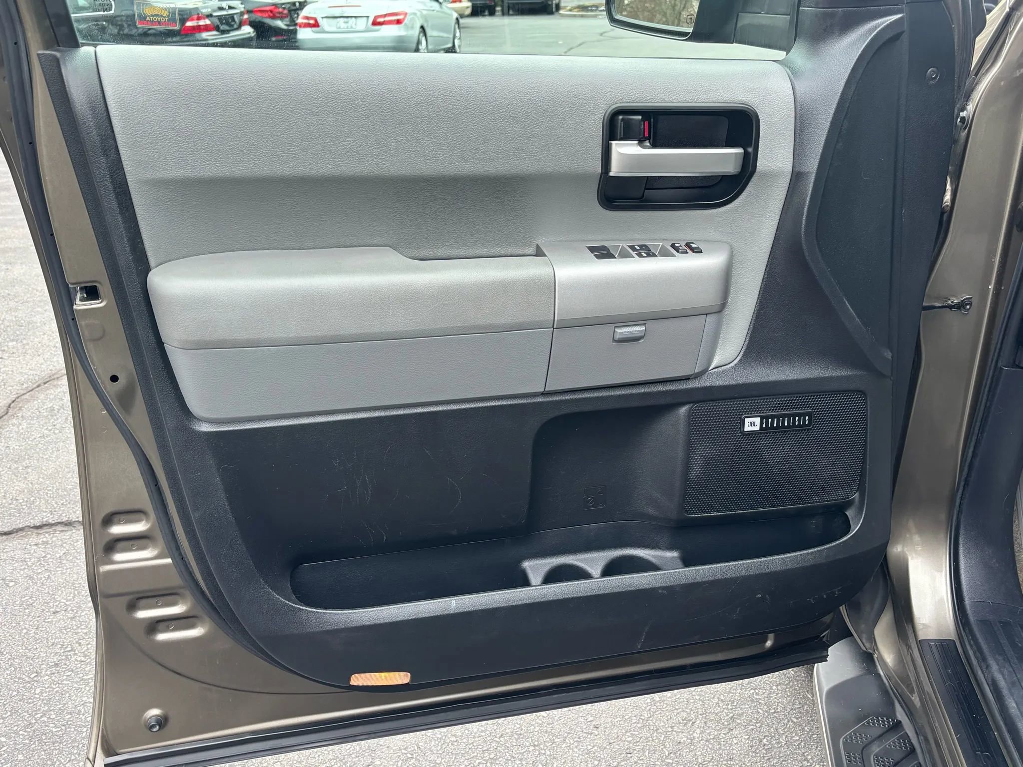 Used 2008 Toyota Sequoia Limited RWD image 13