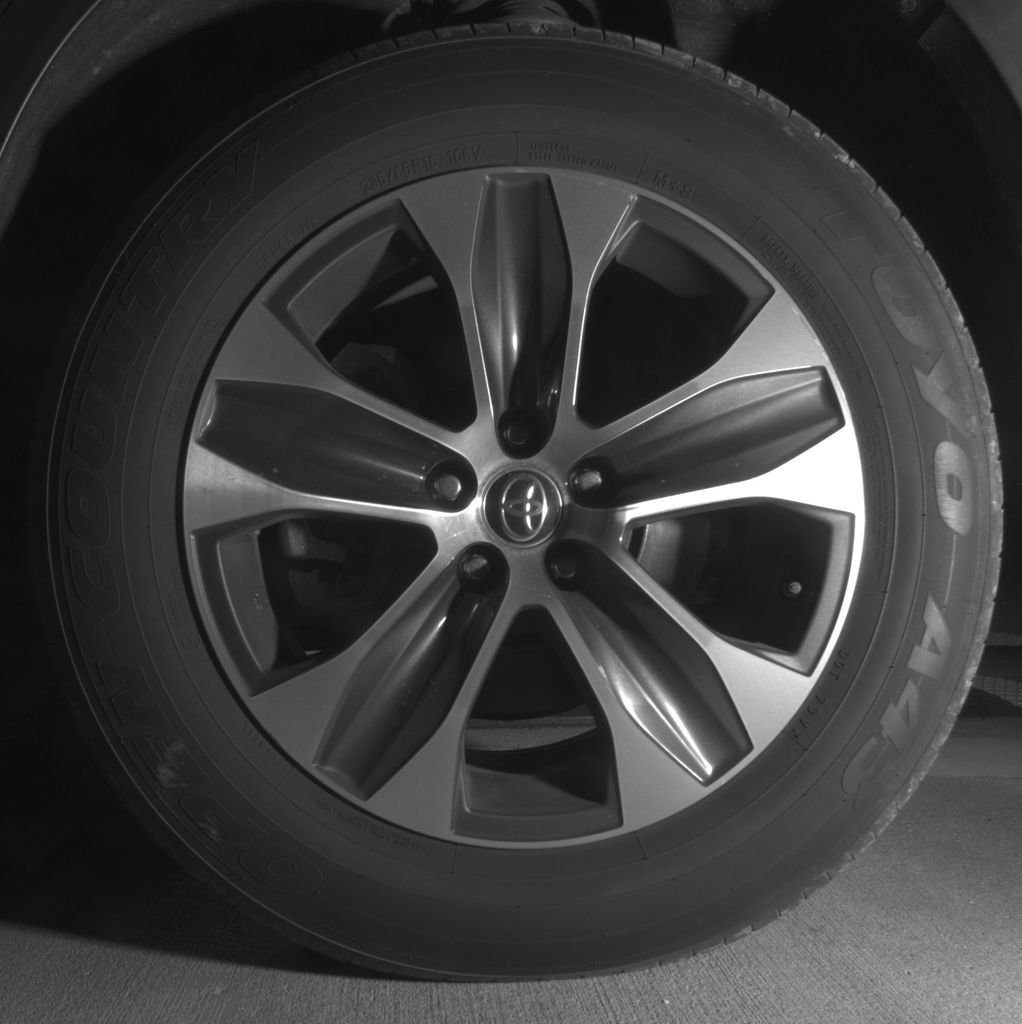 Used 2020 Toyota Highlander XLE FWD image 19