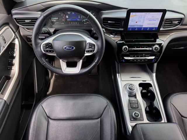 Used 2023 Ford Explorer Limited AWD/4WD image 12