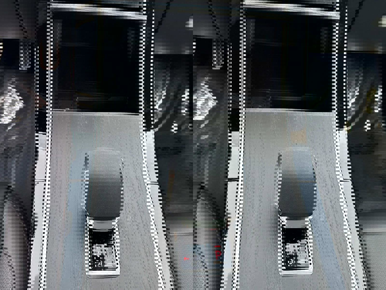 Certified 2025 Land Rover Range Rover Velar Dynamic SE image 26