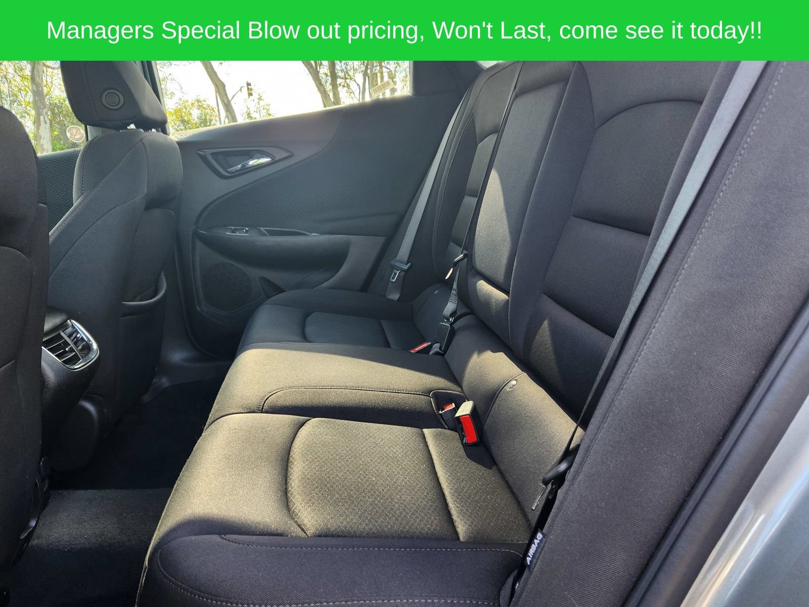 Used 2024 Chevrolet Malibu LT FWD image 19