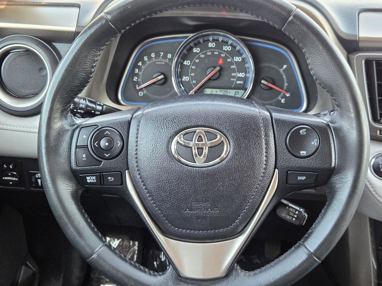 Used 2014 Toyota RAV4 Limited image 30