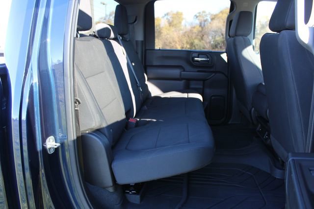 Used 2020 Chevrolet Silverado 2500 Custom w/ Custom Value Package image 19