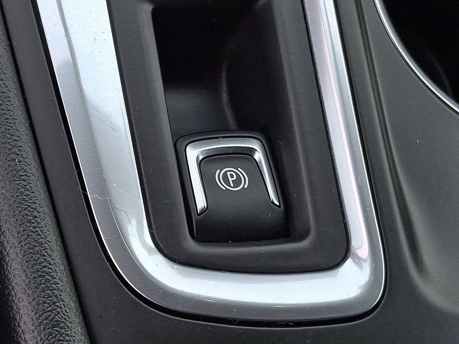 Used 2021 Chevrolet Equinox LT image 23