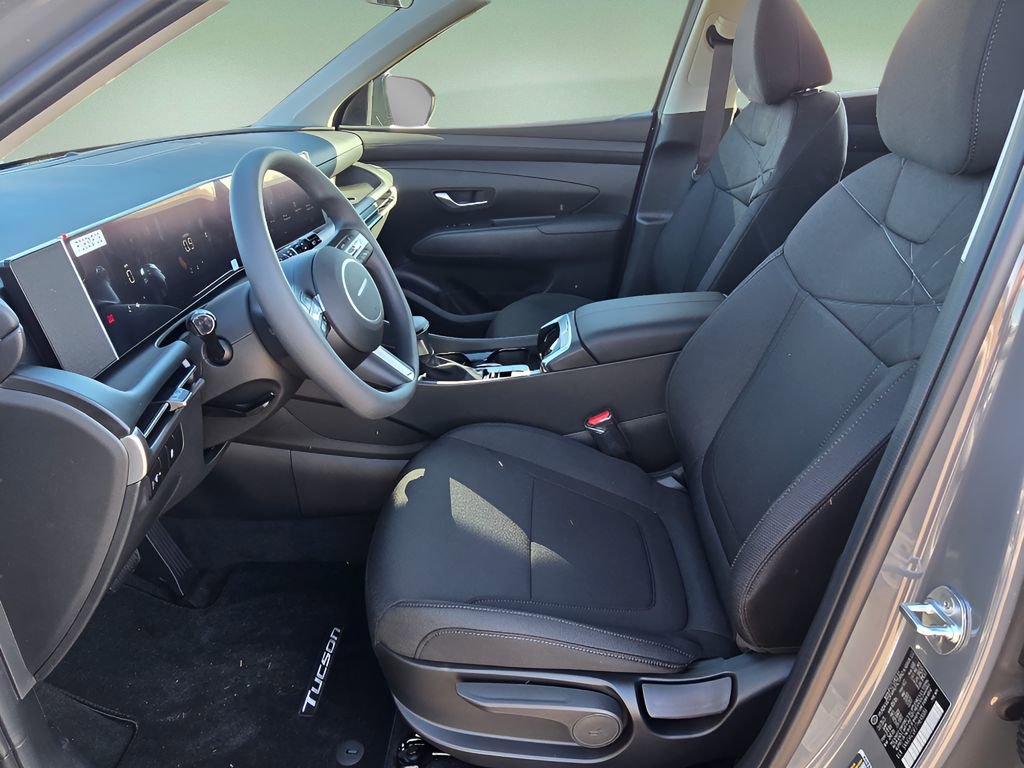 New 2026 Hyundai Tucson SE image 12