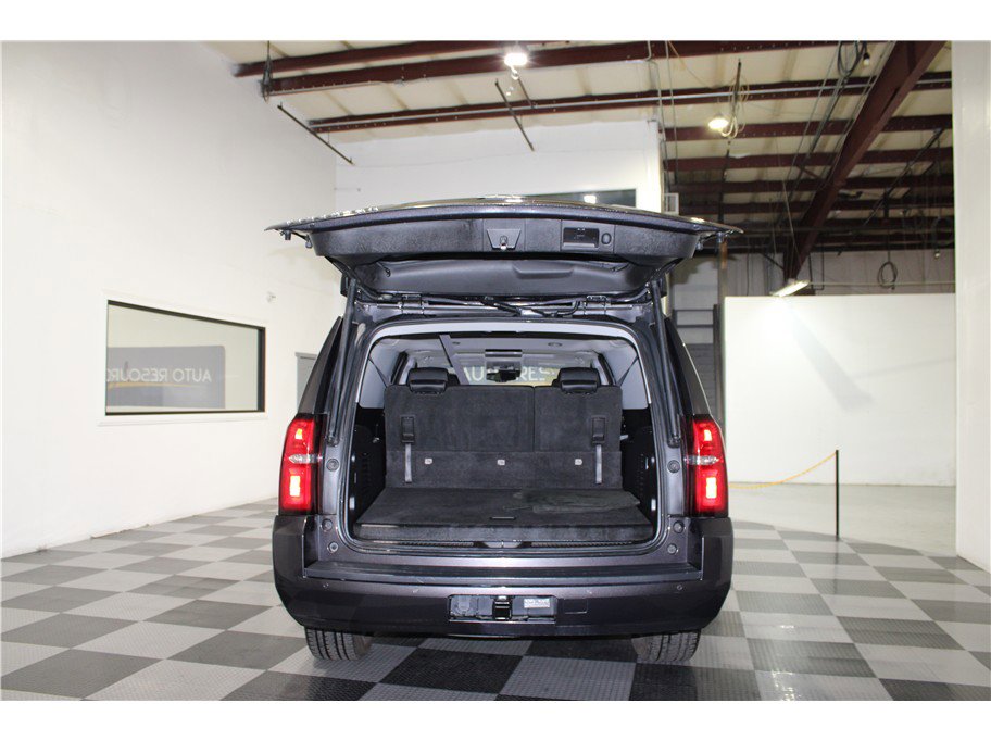 Used 2016 Chevrolet Suburban LT image 25