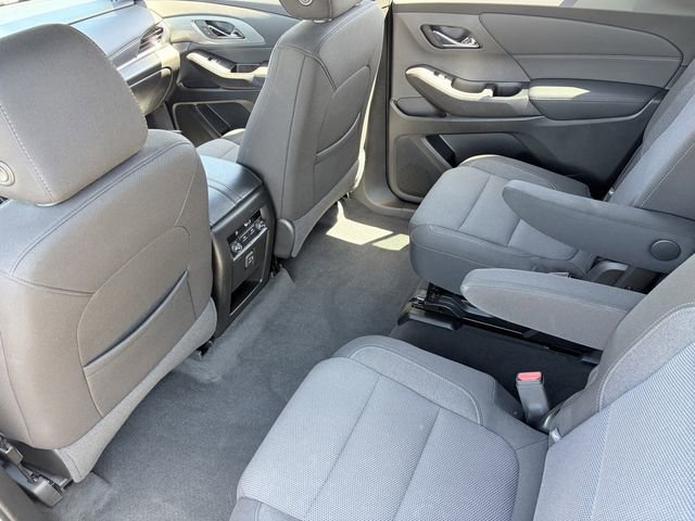 Used 2023 Chevrolet Traverse LT FWD image 18