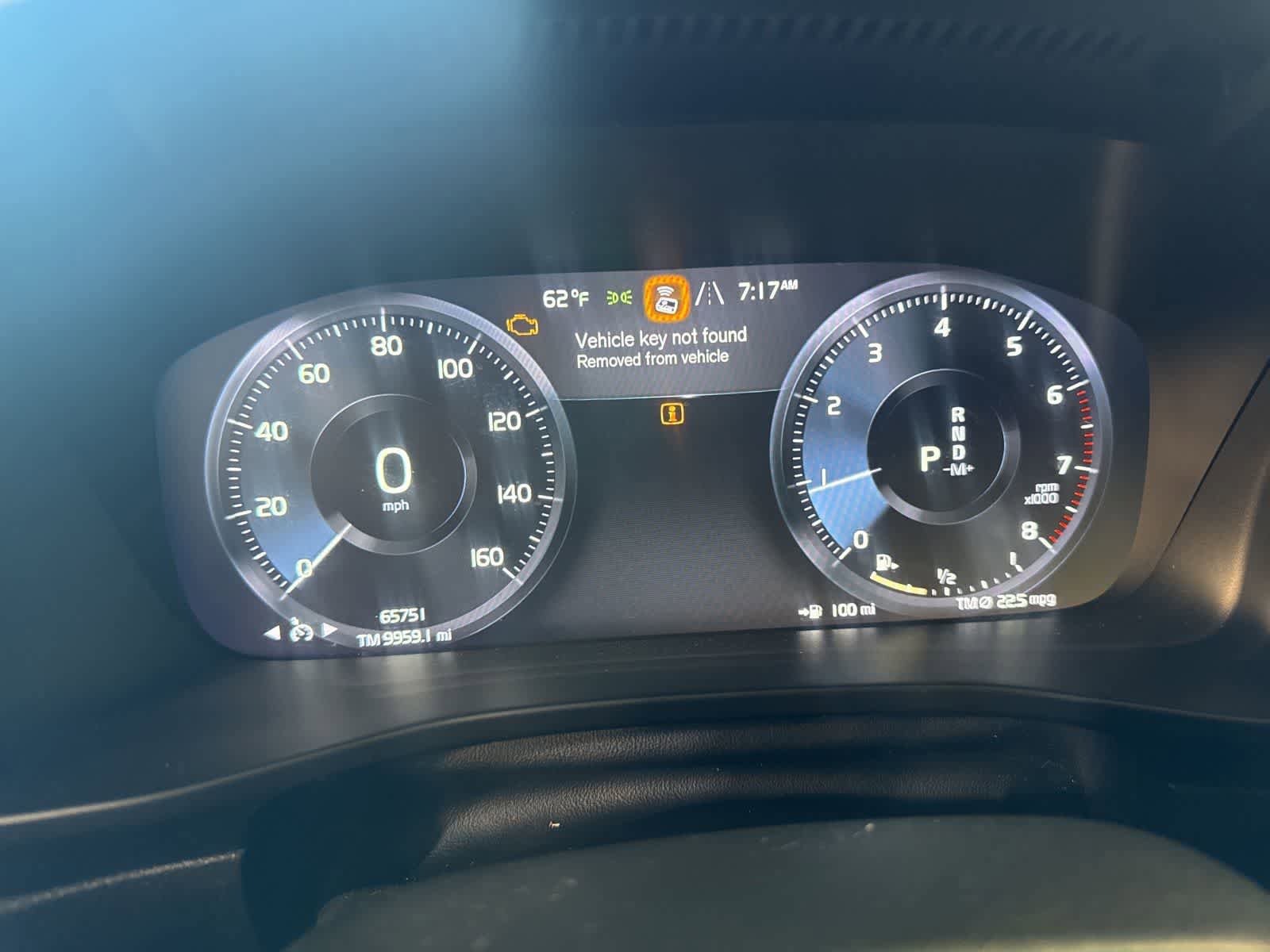 Used 2020 Volvo XC40 T5 Momentum AWD/4WD image 22