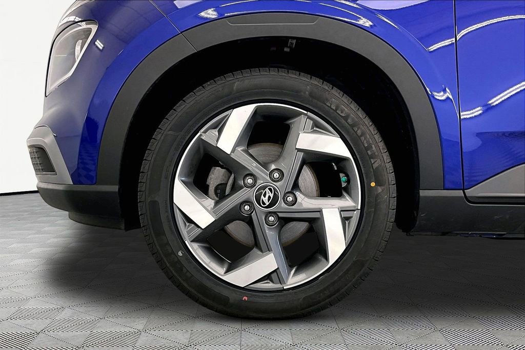Used 2022 Hyundai Venue SEL FWD image 9