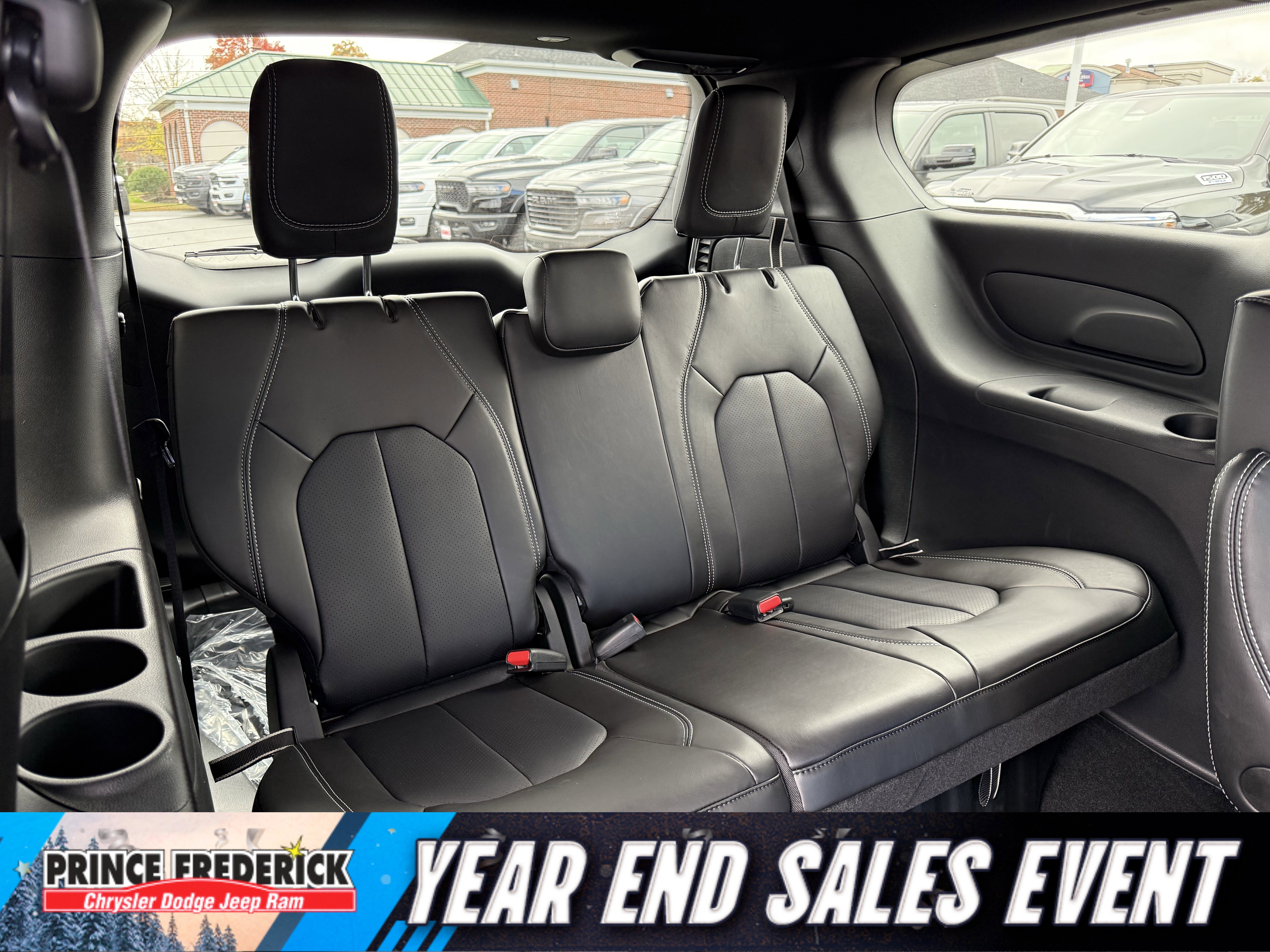 New 2026 Chrysler Pacifica Select image 14