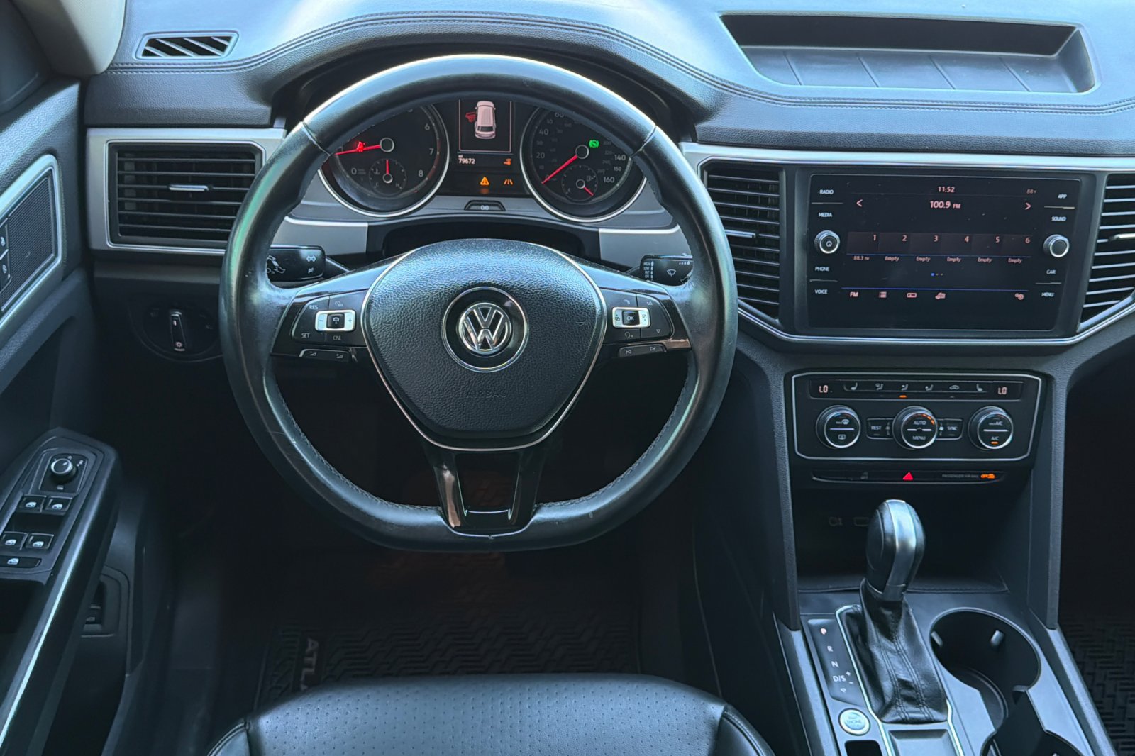 Used 2018 Volkswagen Atlas SE FWD image 18