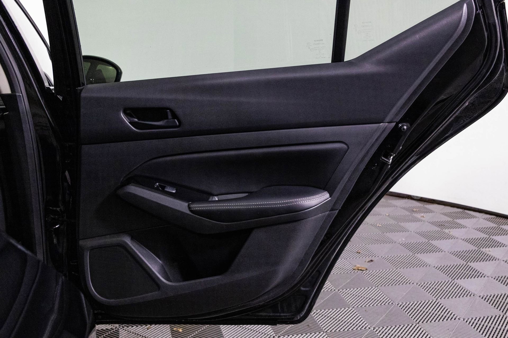 Used 2023 Nissan Altima 2.5 SV image 38