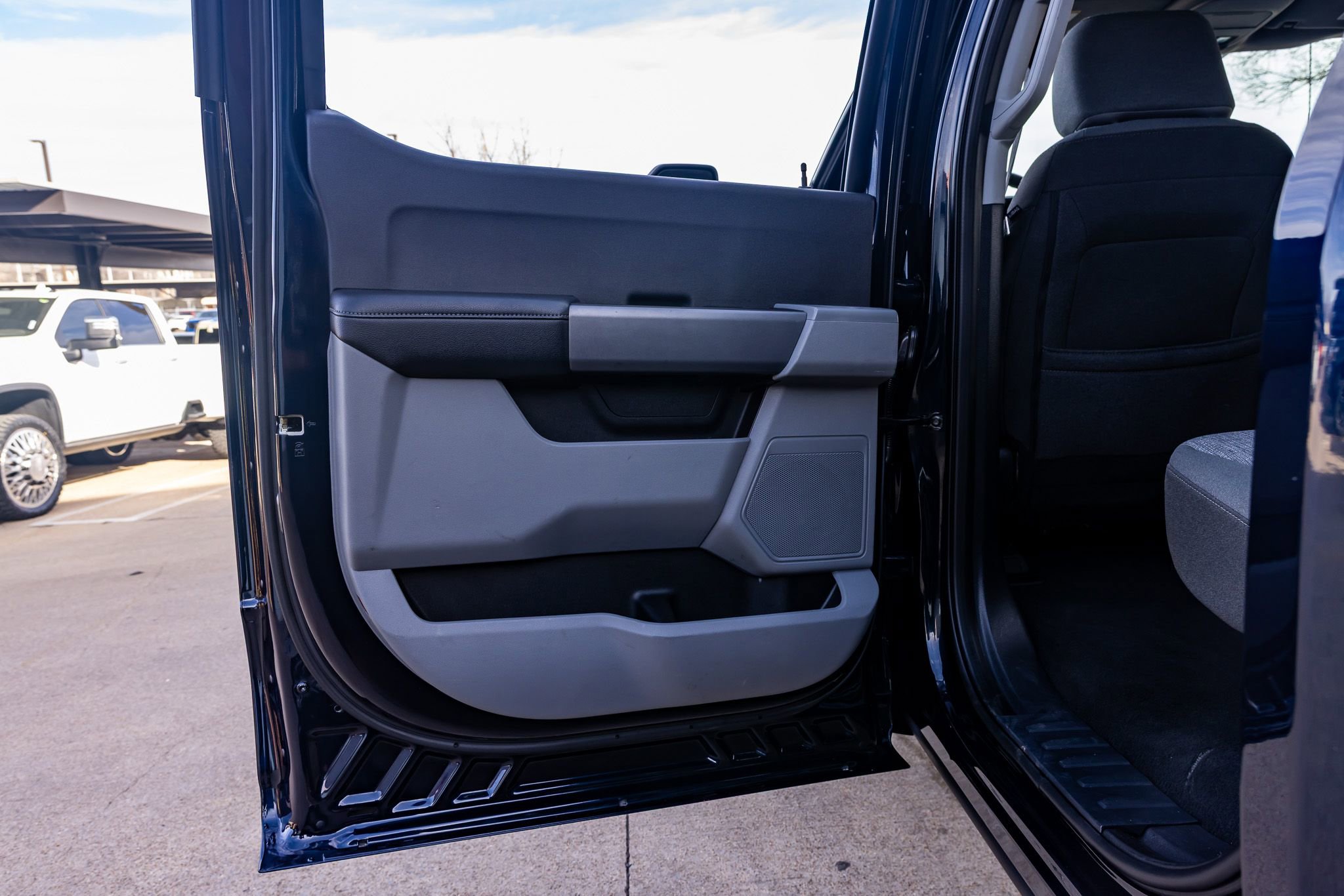 Used 2023 Ford F350 XLT image 37