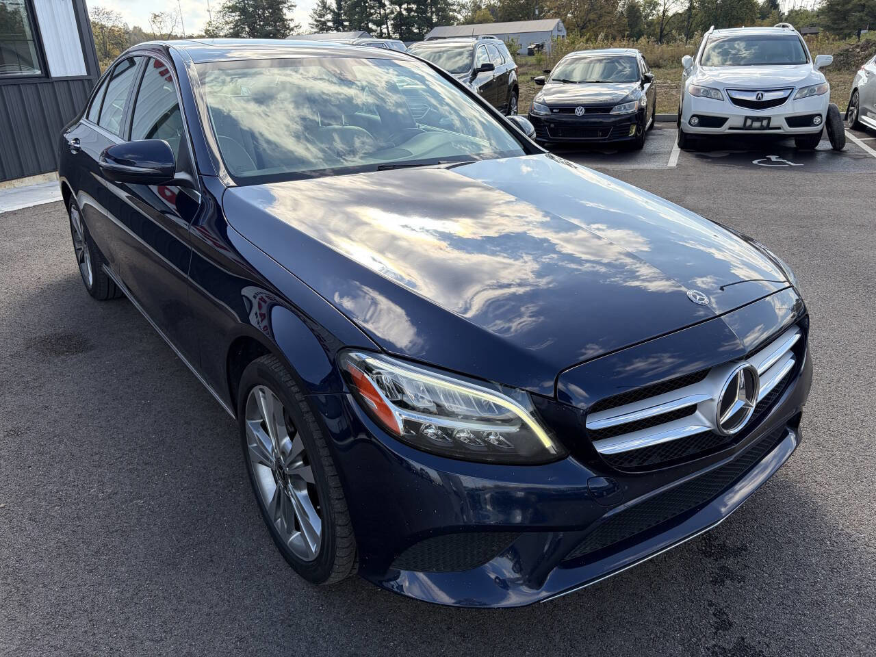 Used 2020 Mercedes-Benz C 300 4MATIC Sedan image 4