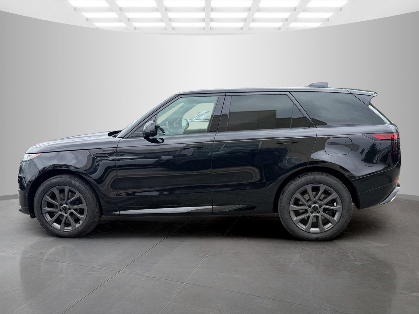 Used 2026 Land Rover Range Rover Sport Dynamic SE AWD/4WD image 8