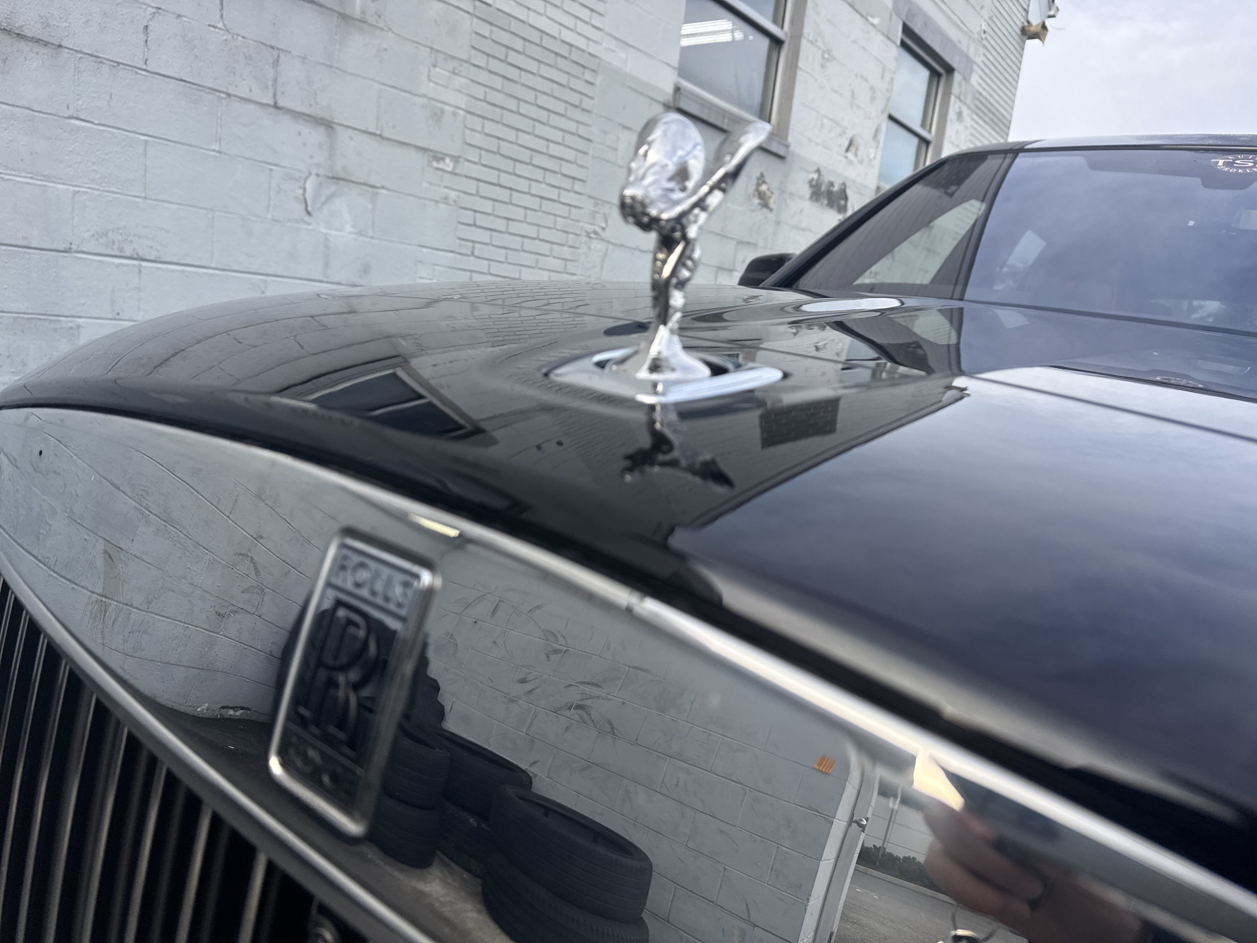 Certified 2025 Rolls-Royce Cullinan AWD/4WD image 34