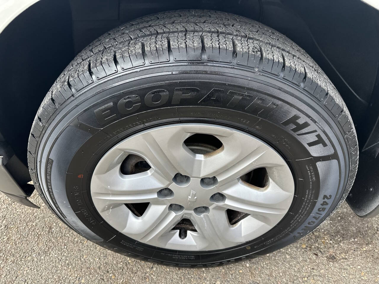Used 2012 Chevrolet Traverse LS image 31