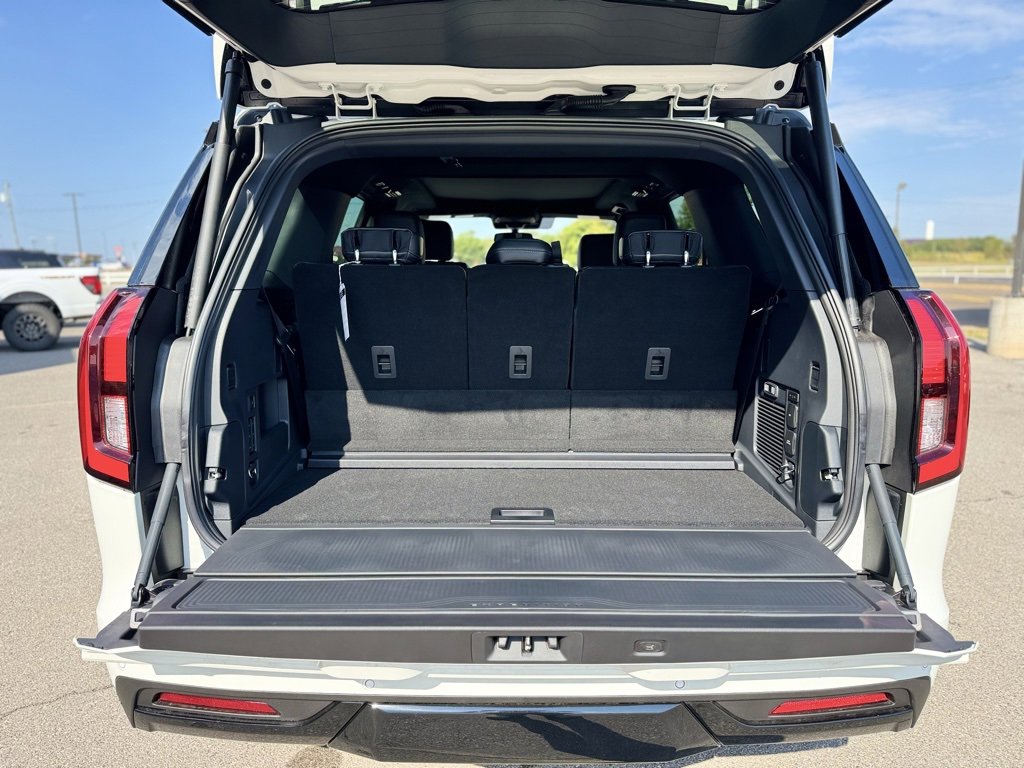 New 2025 Ford Expedition Platinum image 10