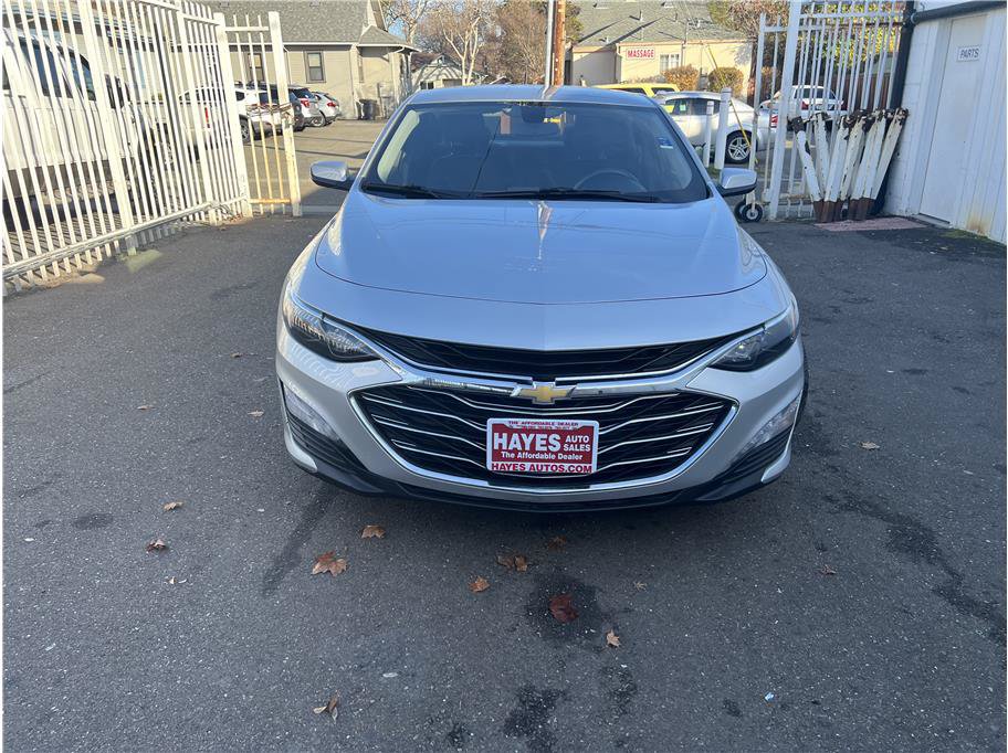 Used 2022 Chevrolet Malibu LT FWD image 2
