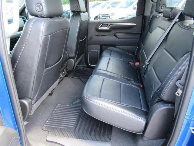 Used 2022 Chevrolet Silverado 1500 LT AWD/4WD image 31