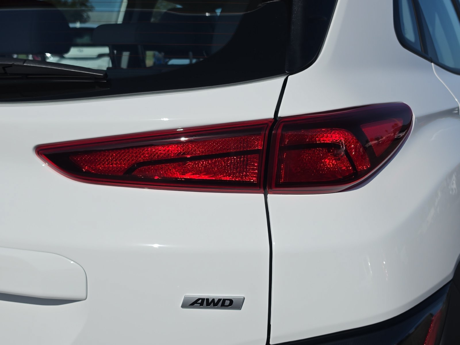 Used 2023 Hyundai Kona SE AWD/4WD image 8