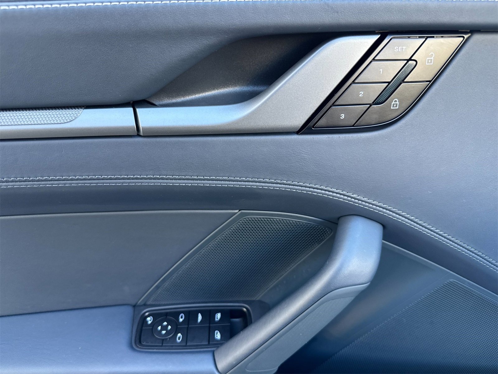 Certified 2025 Porsche 911 Carrera image 13