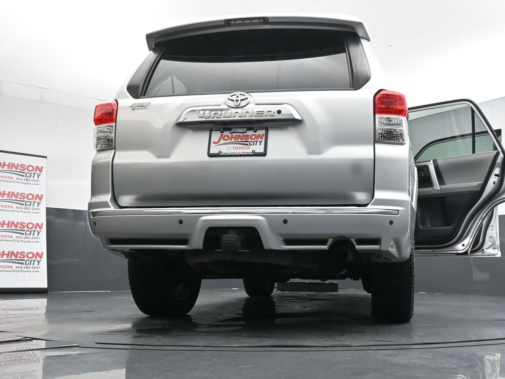 Used 2011 Toyota 4Runner SR5 w/ Convenience Pkg image 46