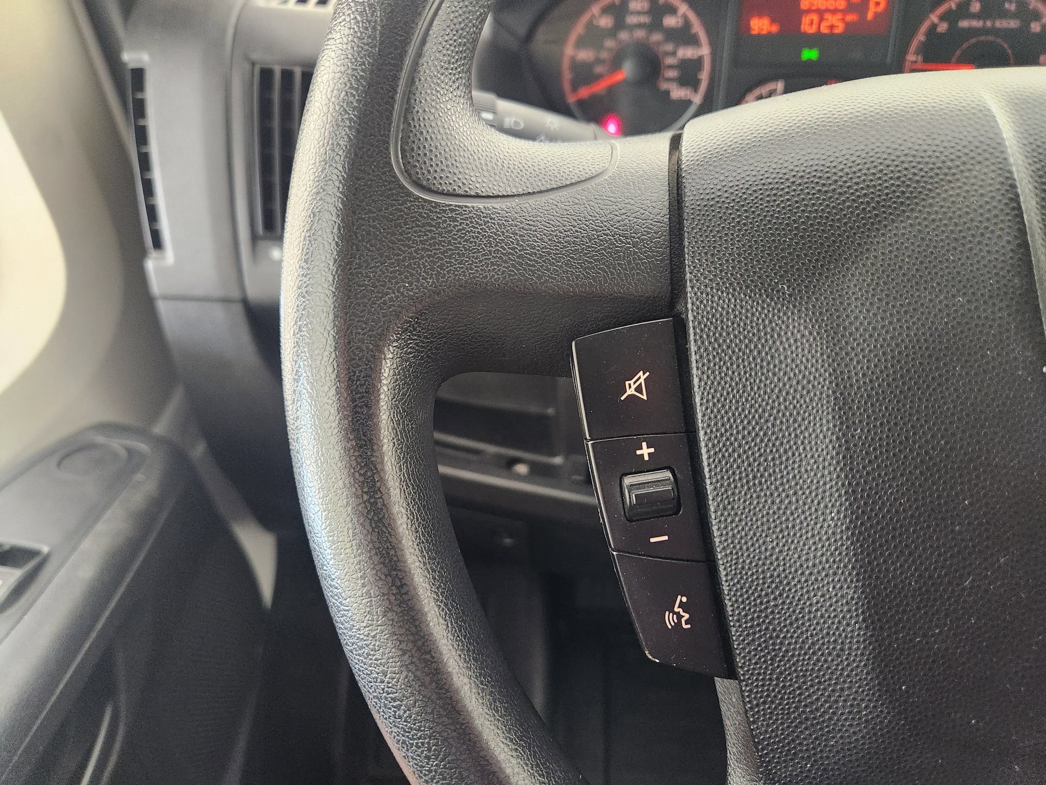 Used 2019 RAM ProMaster 2500 FWD image 29