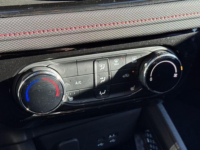 Used 2024 Chevrolet TrailBlazer RS w/ Driver Confidence Package image 19