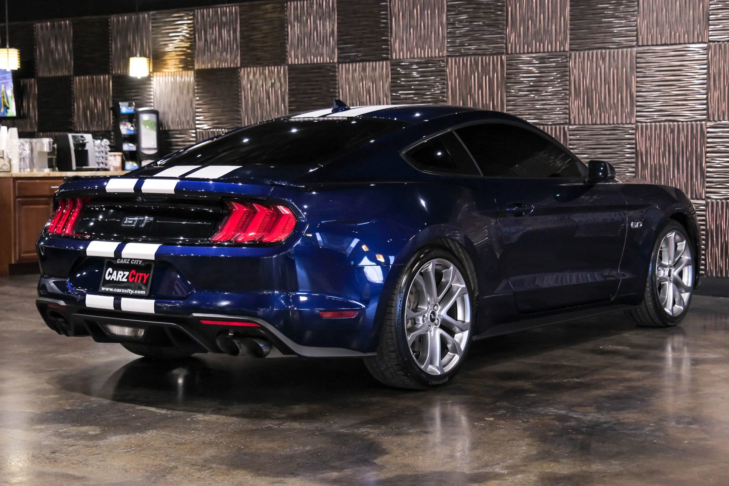 Used 2020 Ford Mustang GT Premium w/ Equipment Group 401A image 8