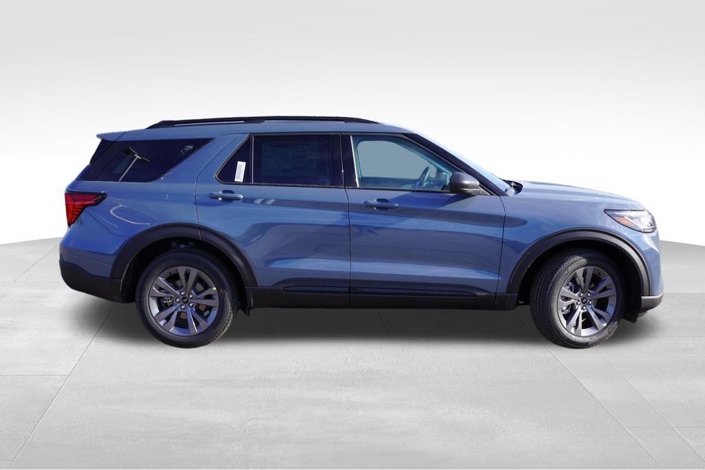 New 2026 Ford Explorer Active AWD/4WD image 2